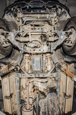 Toyota LC200 Engine Cover Skid Plates with 5-8kg/pc Weight and Customized Design