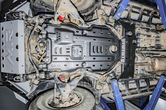 Aluminum Alloy Skid Plate and Full Underbody Chassis Guard Board for Toyota FJ Cruiser