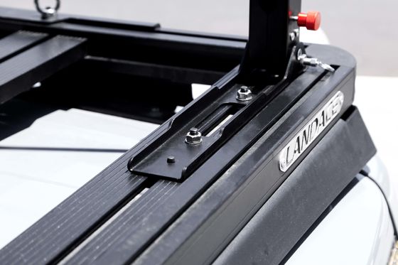 Universal 4x4 Off Road Accessories Roof Rack Mount Flagpole Bracket Mechanical Style