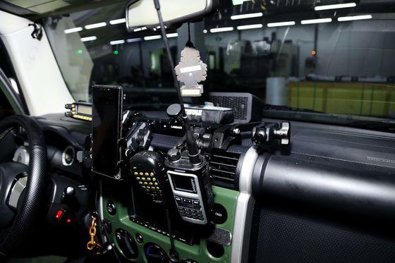 Wireless Car Switch Panel and Flexible 4x4 FJ Center Console Bracket Phone Holder for Toyota