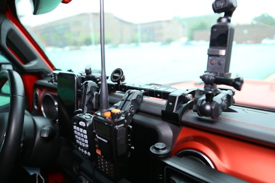 Process CNC Machined Aluminum Alloy Center Console Bracket Gopro Holder for Jeep Wrangler