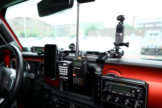 Process CNC Machined Aluminum Alloy Center Console Bracket Gopro Holder for Jeep Wrangler
