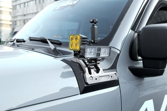 Efficiently Mount Light Fixtures on Great Wall Tank 300 with JEEP-Compatible Brackets